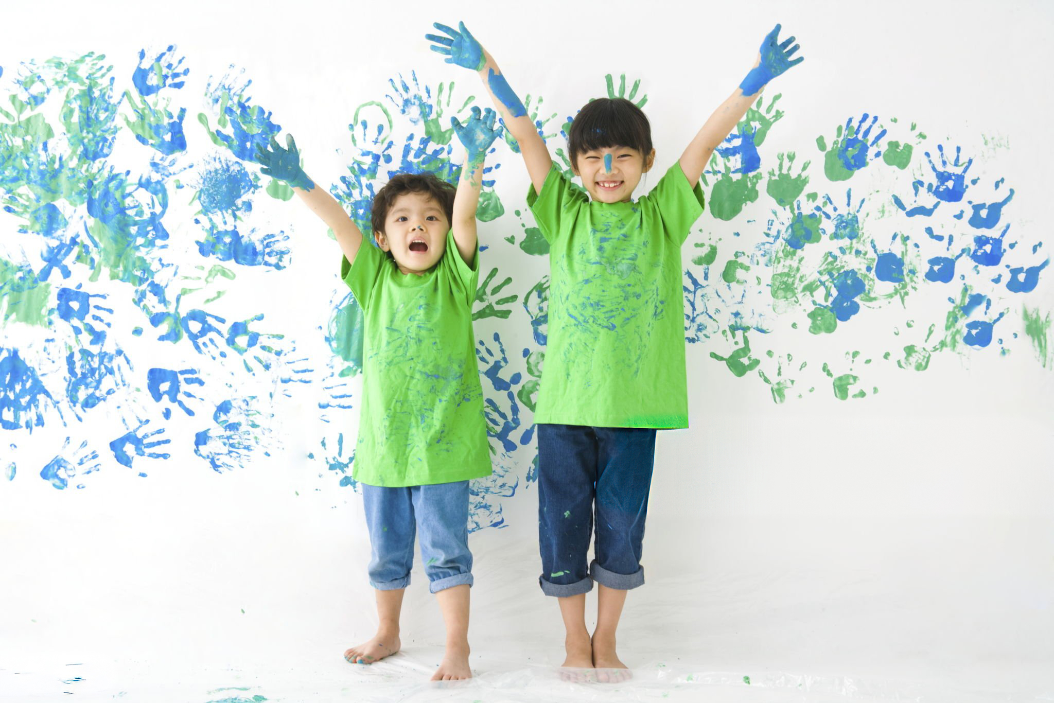 Unleash Your Children's Imagination: 6 Tips to Foster Creativity at Home
