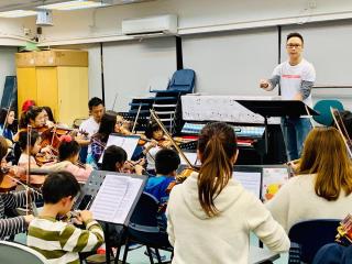 Centre Stage FREE Violin Class for Children